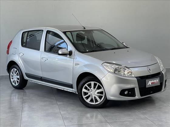 RENAULT SANDERO 1.6 EXPRESSION 8V FLEX 4P MANUAL RENAULT SANDERO 1.6 EXPRESSION 8V FLEX 4P MANUAL